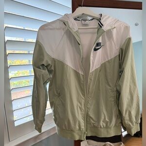 Nike Full Zip Hooded Windbreaker Youth Large Green 850443-343‎ Lined